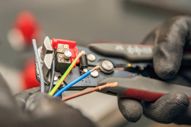 Best Affordable Emergency Electrician  in North Bend, WA